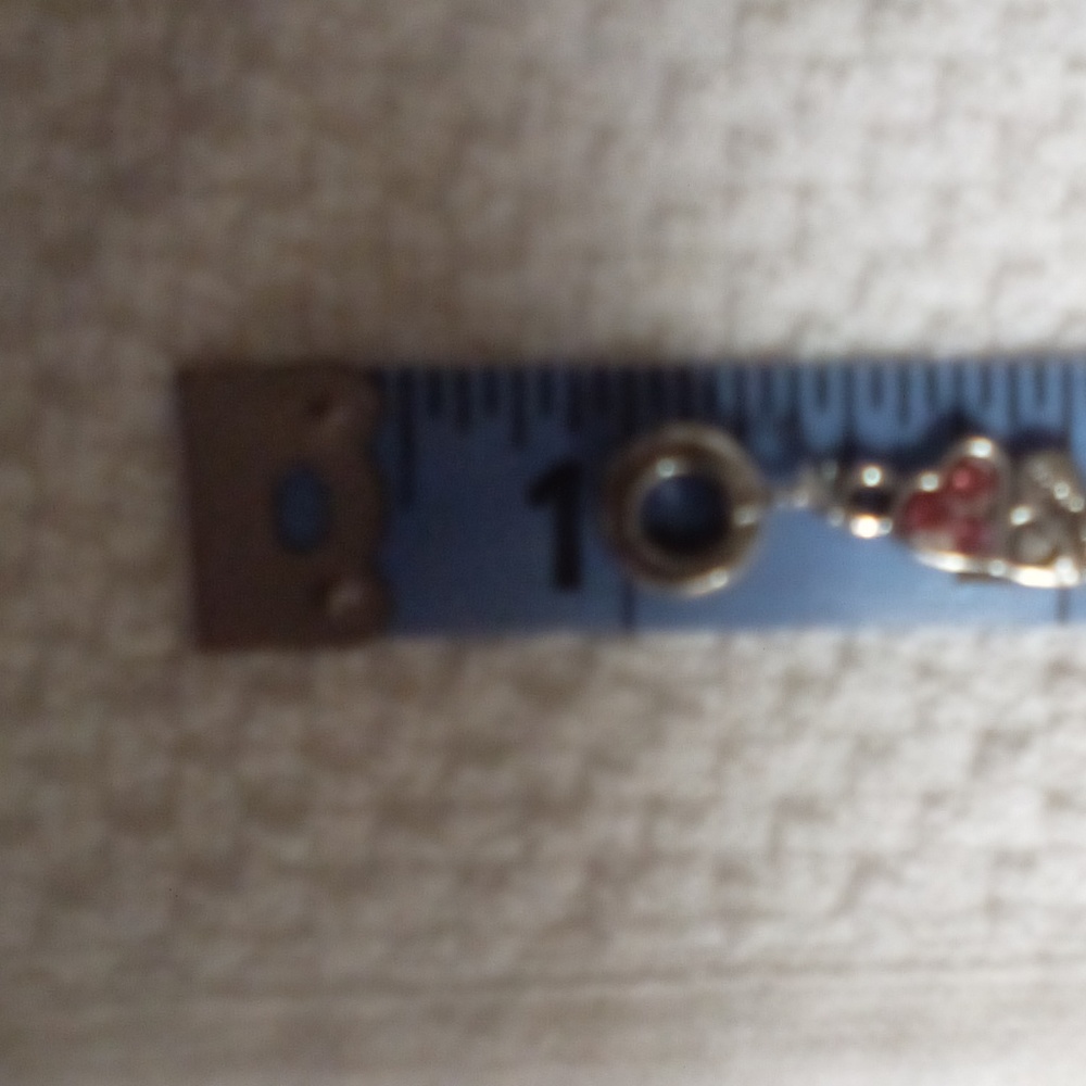CHARMS - Picture 8 of 8